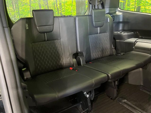 TOYOTA NOAH 2023 Image 31