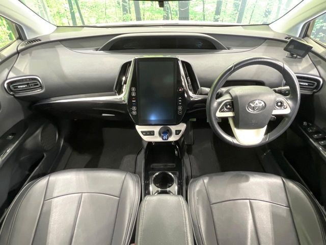 TOYOTA PRIUS PHV 2017 Image 31