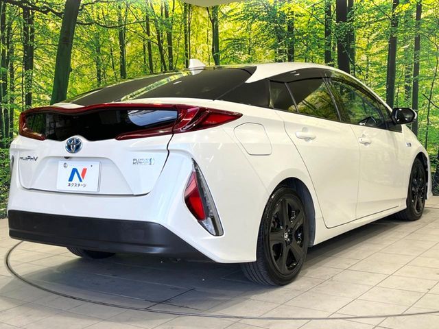 TOYOTA PRIUS PHV 2017 Image 31