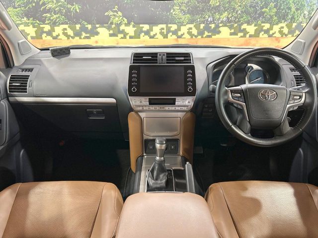 TOYOTA LANDCRUISER PRADO 2022 Image 31