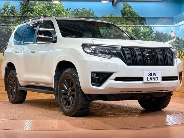 TOYOTA LANDCRUISER PRADO 2023 Image 31