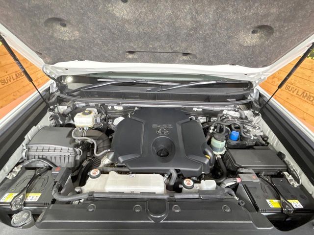 TOYOTA LANDCRUISER PRADO 2023 Image 31