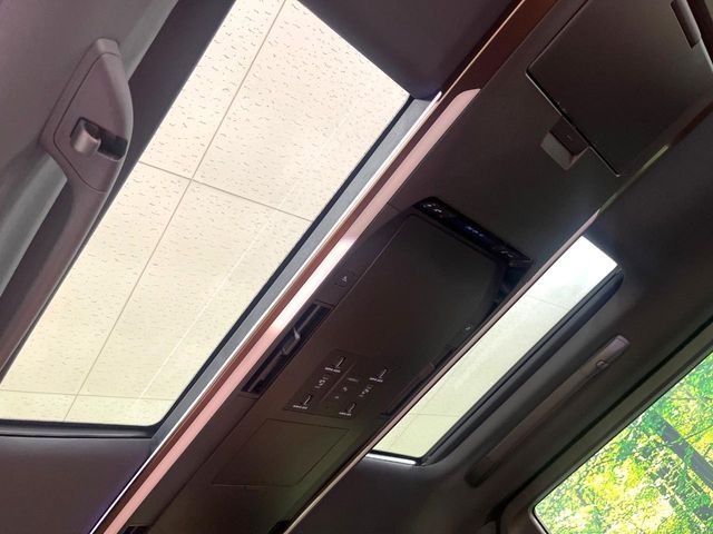 TOYOTA VELLFIRE  HYBRID 2024 Image 31