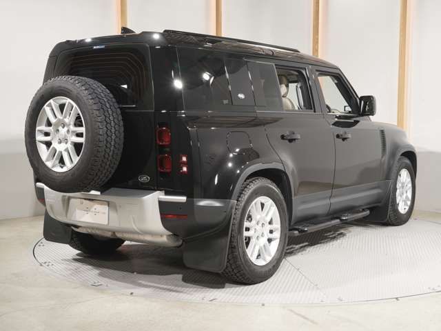 ROVER DEFENDER 2026 Image 31