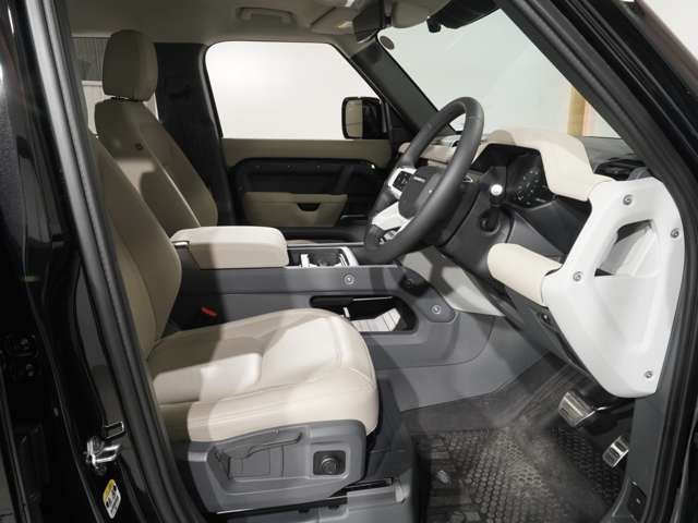 ROVER DEFENDER 2026 Image 31