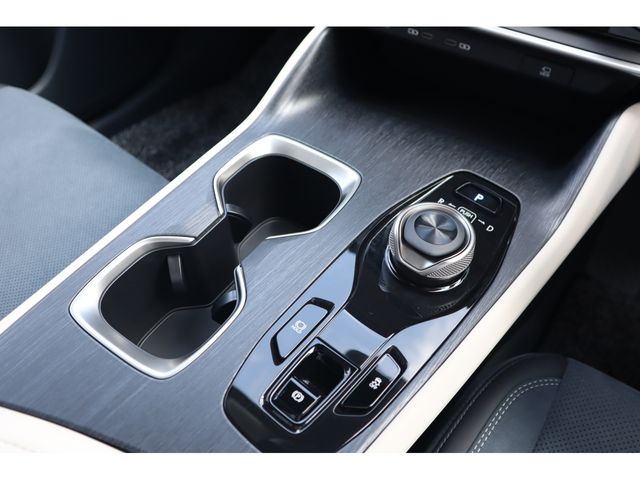 TOYOTA LEXUS RZ450E 2024 Image 31