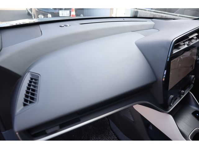 TOYOTA LEXUS RZ450E 2024 Image 31