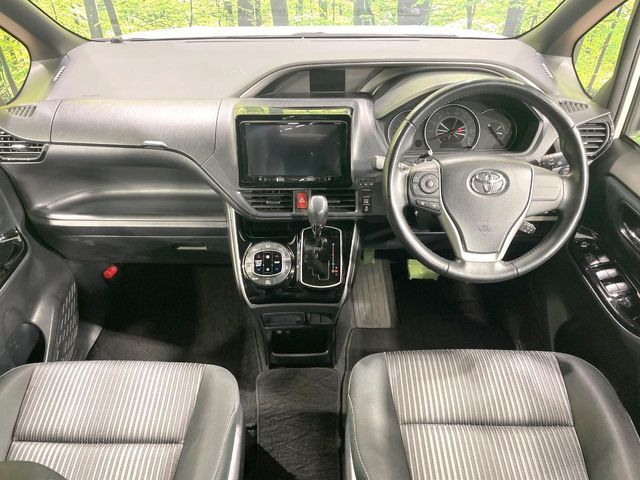 TOYOTA VOXY 2019 Image 31