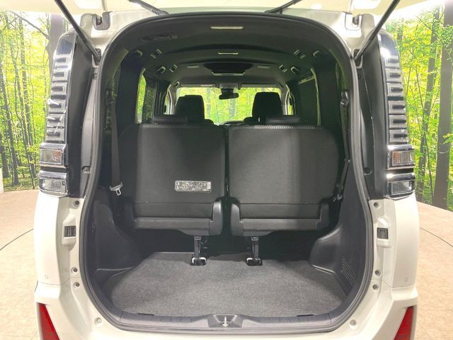 TOYOTA VOXY 2019 Image 31