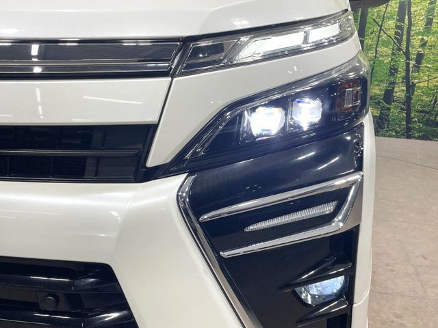 TOYOTA VOXY 2019 Image 31