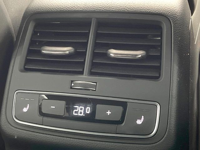 AUDI A4 AVANT 2019 Image 31