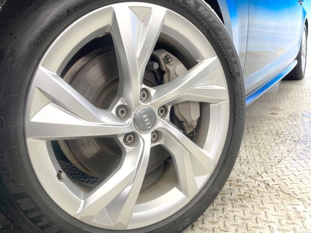 AUDI A4 AVANT 2019 Image 31