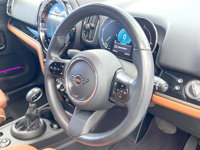 BMW MINI COOPER S E CROS 2022 Image 31