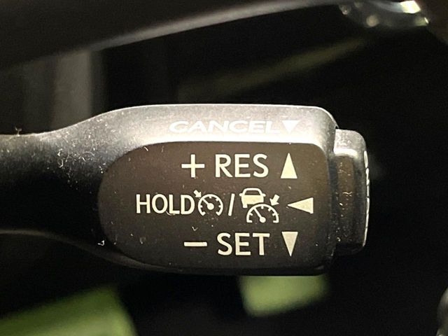 TOYOTA PRIUS 2019 Image 31