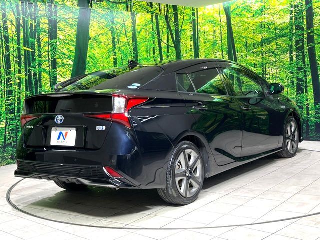 TOYOTA PRIUS 2019 Image 31
