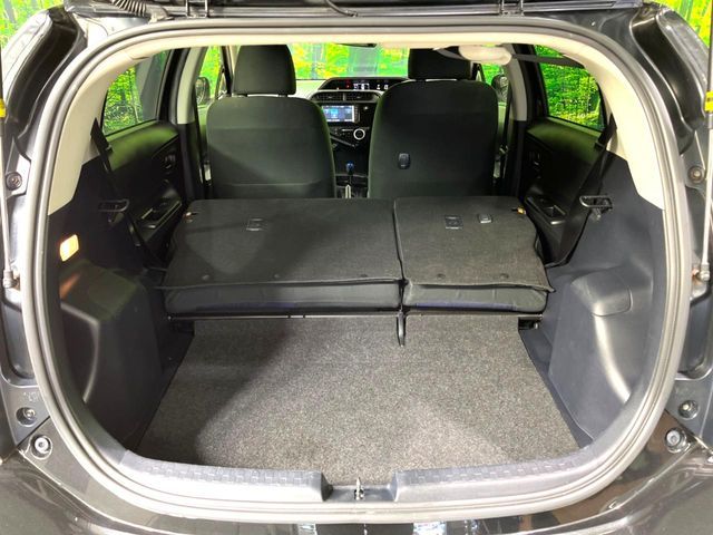 TOYOTA AQUA 2017 Image 31