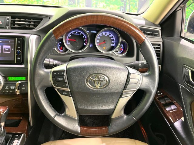 TOYOTA MARK X 2013 Image 31