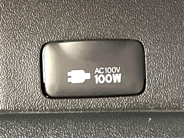 TOYOTA HIACE VAN 2WD 2025 Image 31