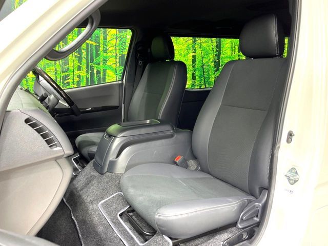 TOYOTA HIACE VAN 2WD 2025 Image 31