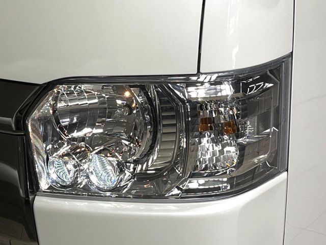 TOYOTA HIACE VAN 2WD 2025 Image 31