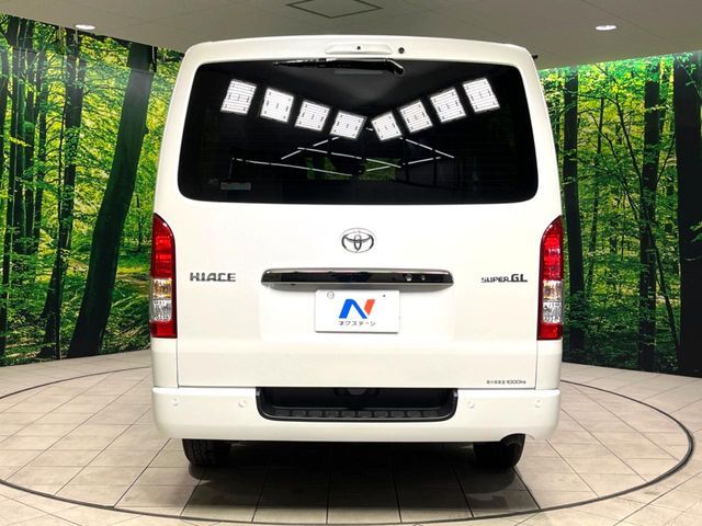 TOYOTA HIACE VAN 2WD 2025 Image 31