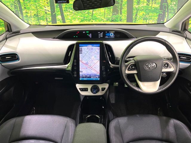 TOYOTA PRIUS PHV 2017 Image 31