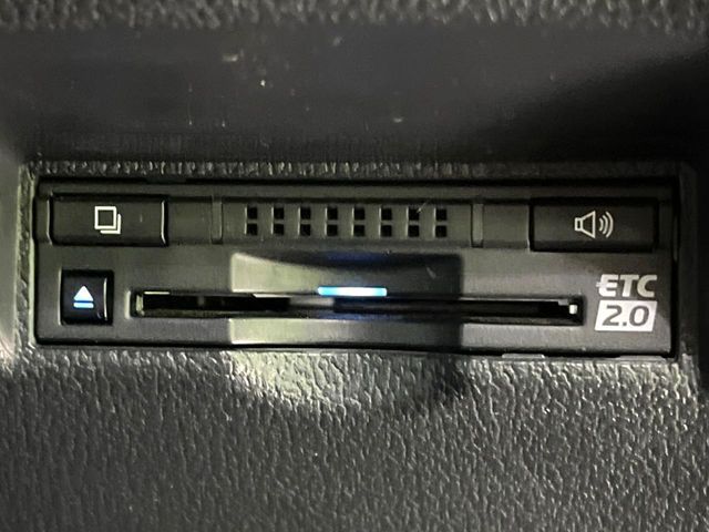 TOYOTA PRIUS PHV 2017 Image 31