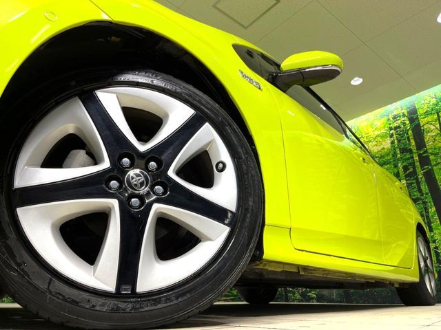 TOYOTA PRIUS PHV 2017 Image 31