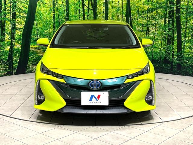 TOYOTA PRIUS PHV 2017 Image 31