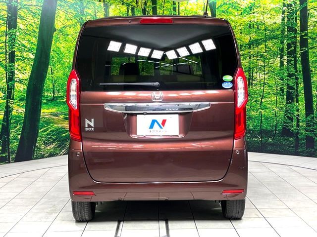 HONDA N BOX 2017 Image 31