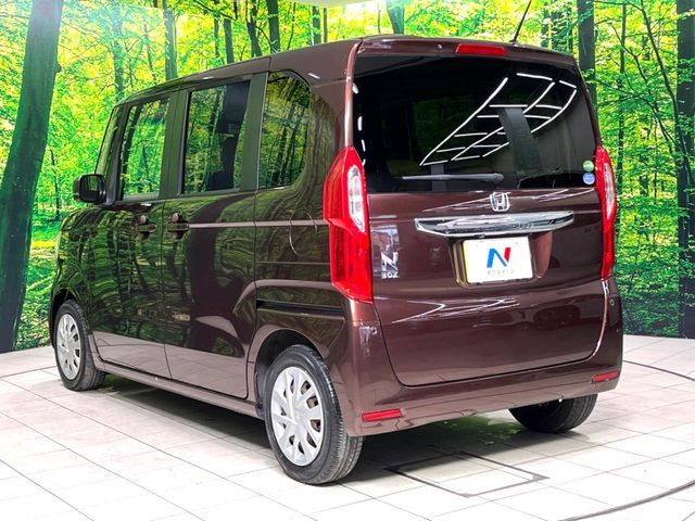 HONDA N BOX 2017 Image 31
