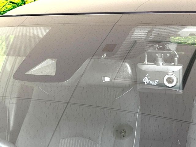 TOYOTA PRIUS PHV 2021 Image 31