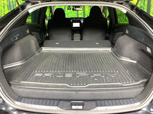 TOYOTA PRIUS PHV 2021 Image 31