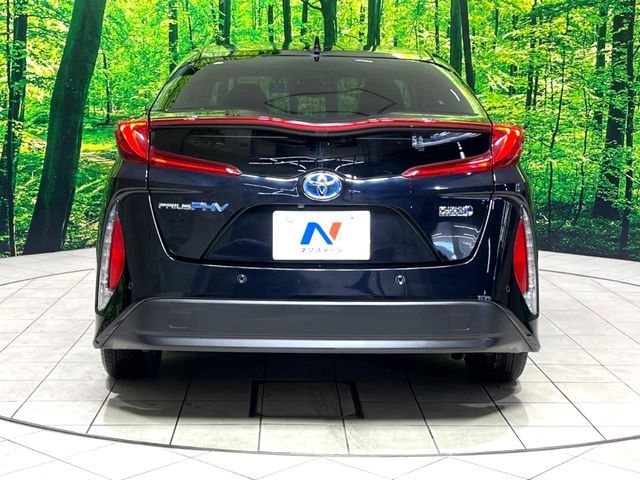 TOYOTA PRIUS PHV 2021 Image 31