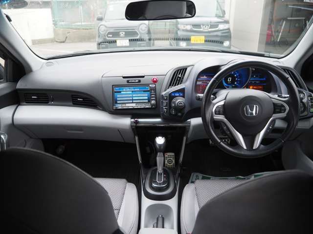 HONDA CR-Z 2011 Image 31