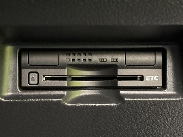 TOYOTA VITZ 2014 Image 31