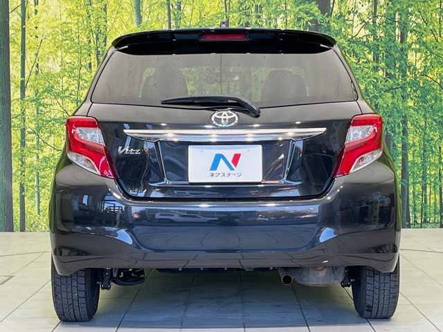 TOYOTA VITZ 2014 Image 31