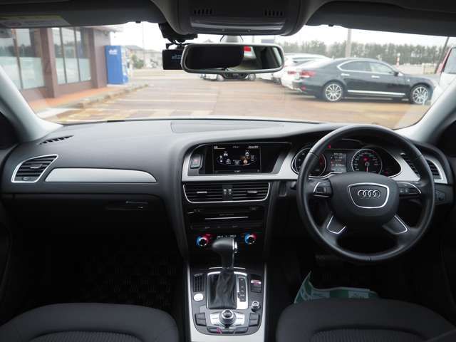 AUDI A4 AVANT 2013 Image 31