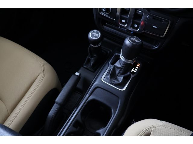 JEEP WRANGLER 2020 Image 31