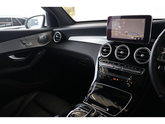 MERCEDES BENZ GLC CL 2017 Image 31