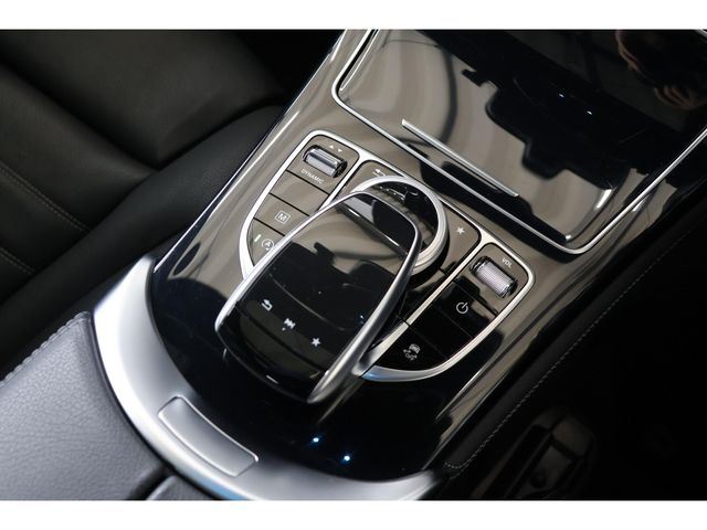 MERCEDES BENZ GLC CL 2017 Image 31