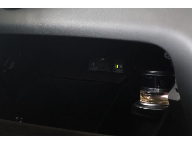 MERCEDES BENZ GLC CL 2017 Image 31