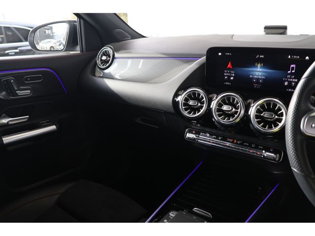 MERCEDES BENZ GLA CL 2023 Image 31