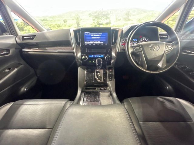 TOYOTA VELLFIRE 2018 Image 31