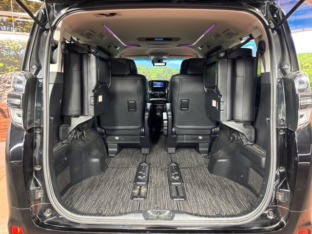 TOYOTA VELLFIRE 2018 Image 31