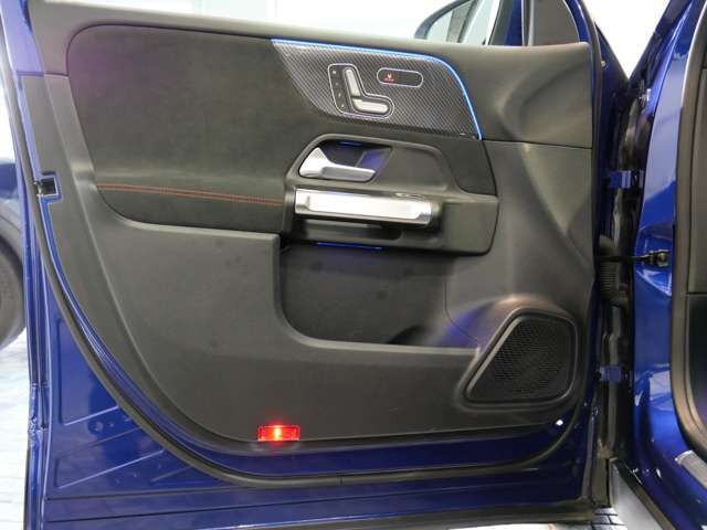 MERCEDES BENZ GLB 2022 Image 31