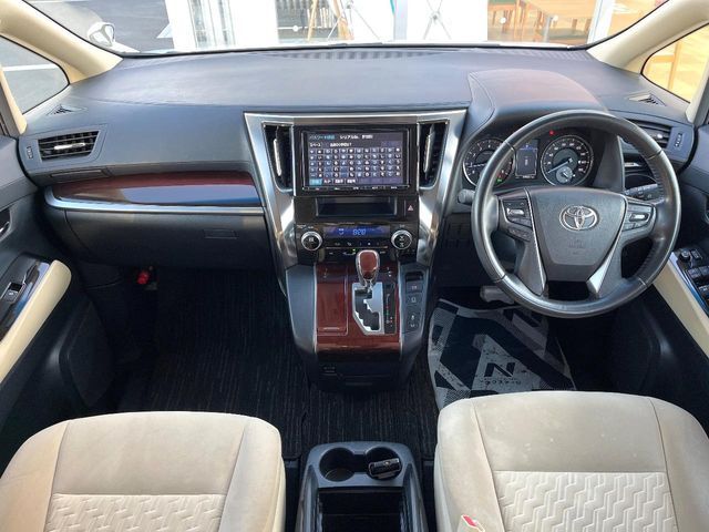 TOYOTA VELLFIRE 2017 Image 31