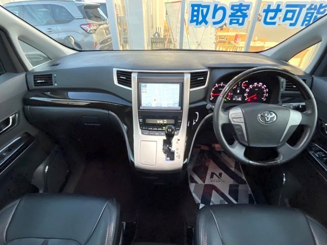 TOYOTA VELLFIRE 2013 Image 31