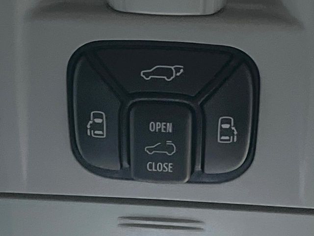 TOYOTA VELLFIRE 2013 Image 31