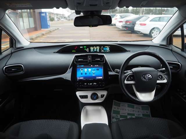 TOYOTA PRIUS 2016 Image 31